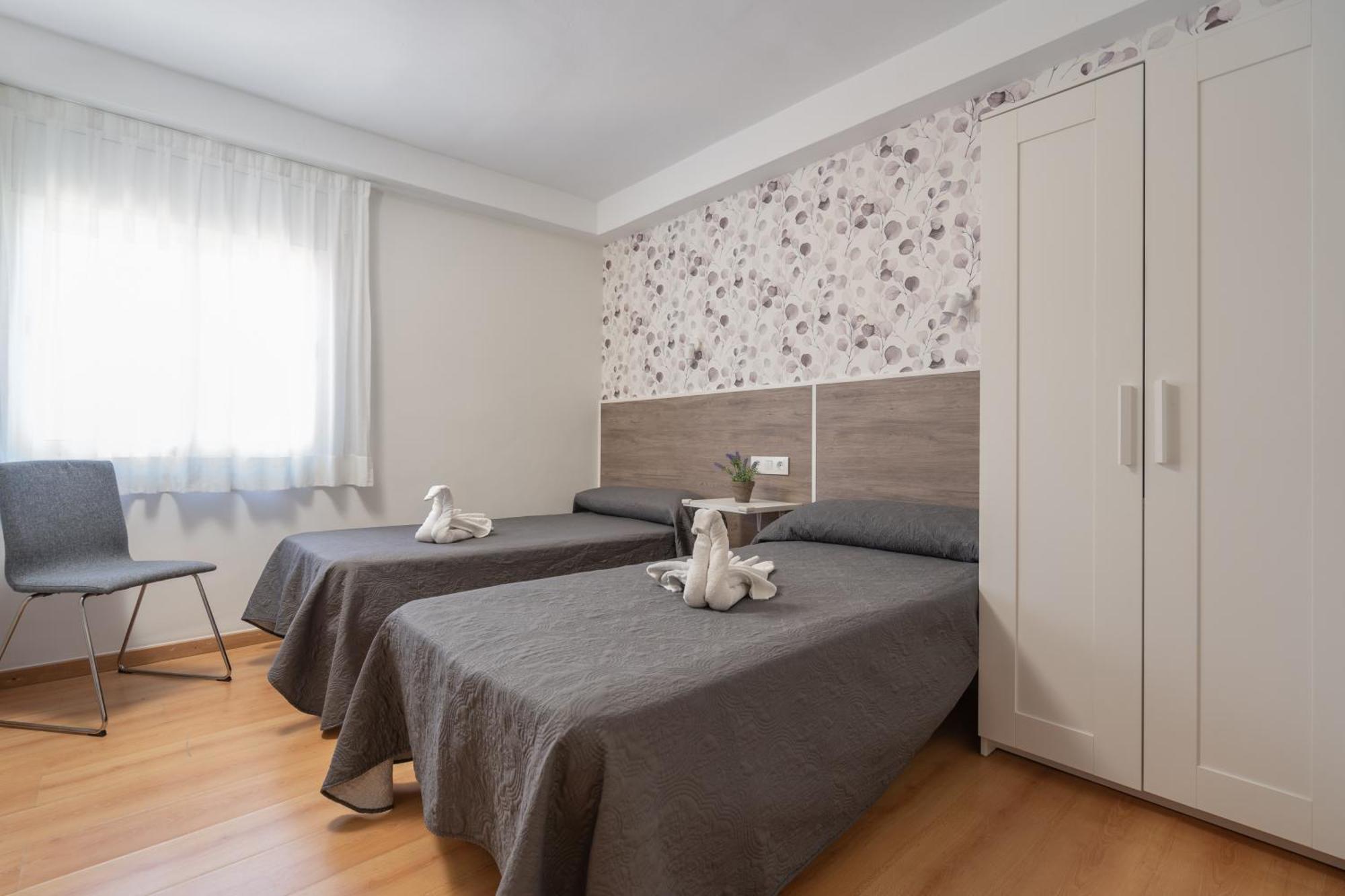 Hotel Tolosa Салоу Экстерьер фото